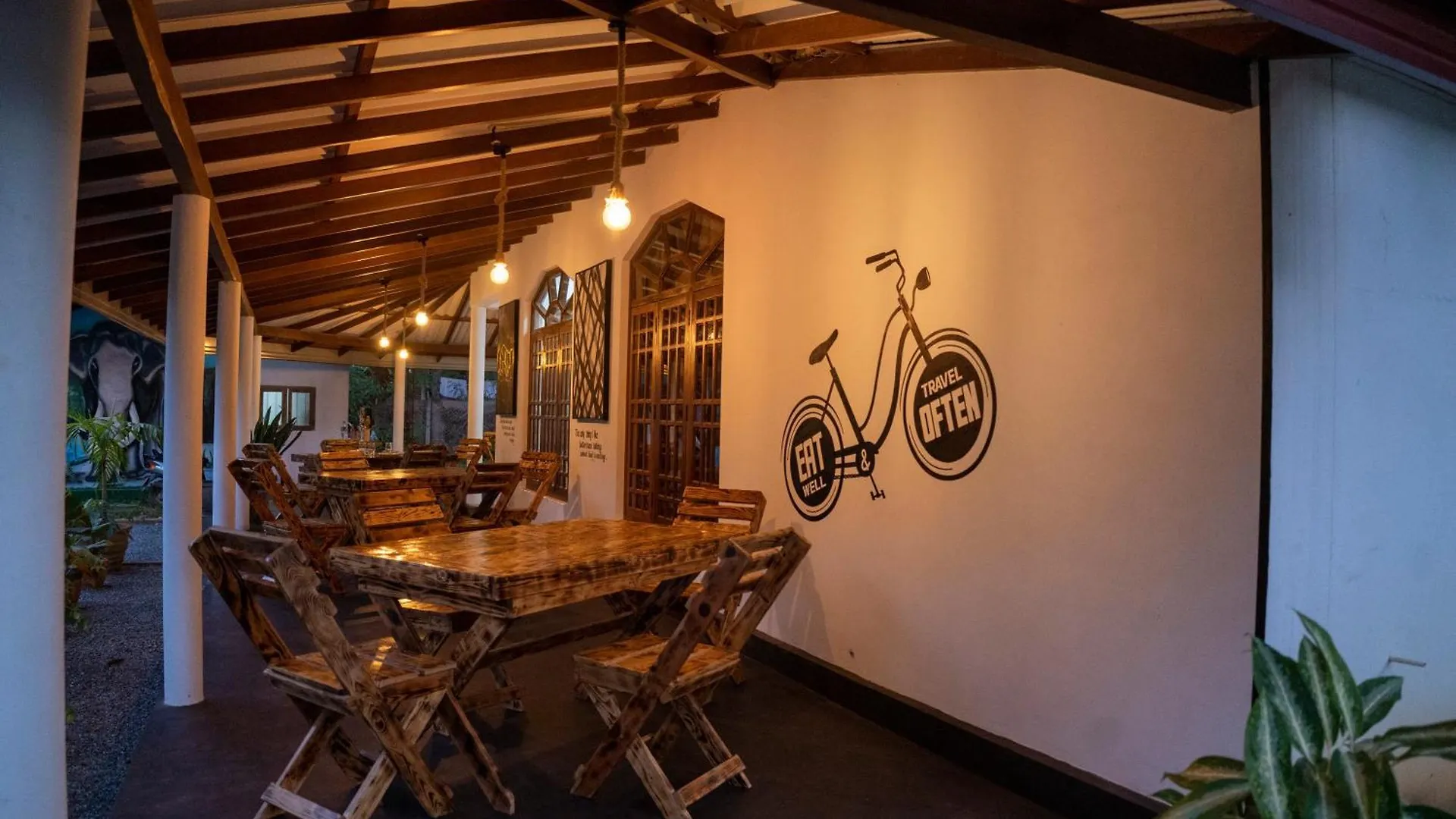 Heaven Habarana Hotel Guest house
